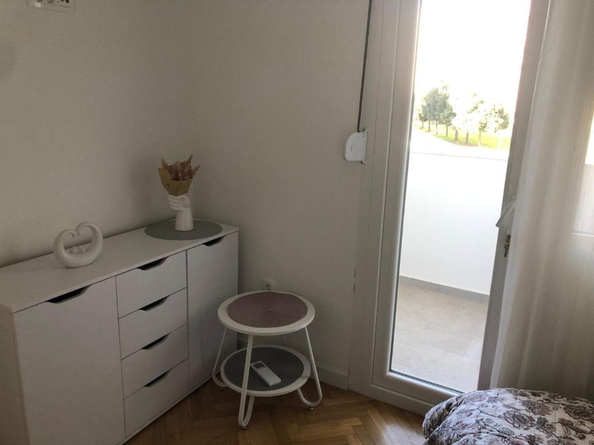 Apartman Lana Apartment Задар Екстериор снимка