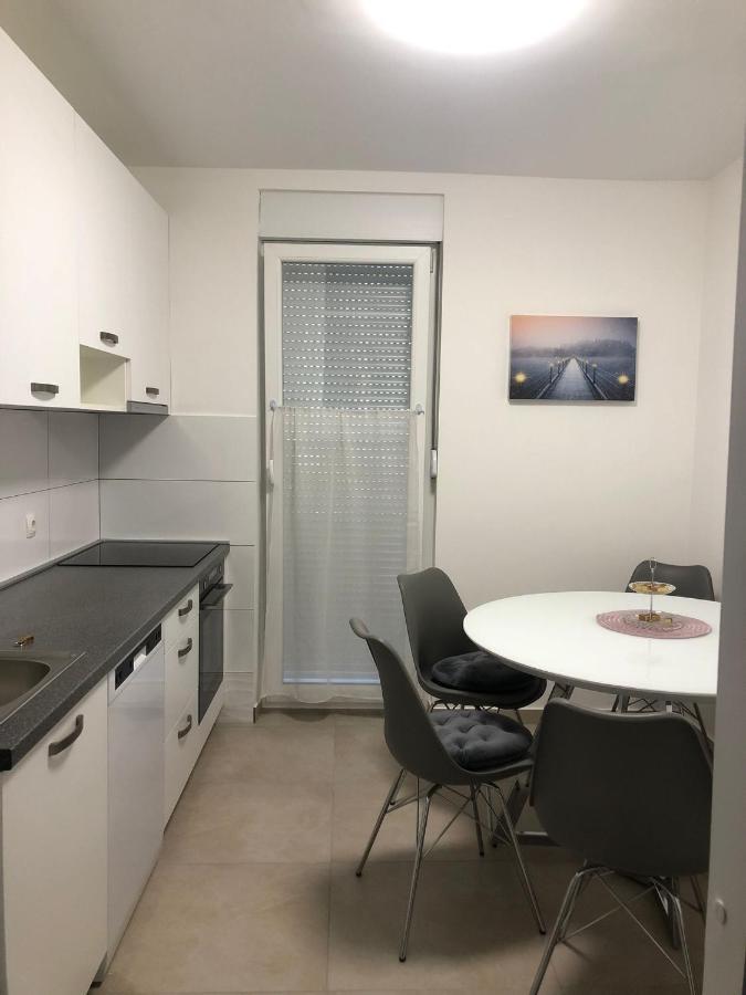 Apartman Lana Apartment Задар Екстериор снимка