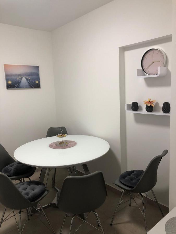 Apartman Lana Apartment Задар Екстериор снимка